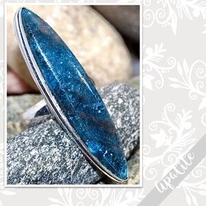 Apatite Large Edgy Silver Artisan Ring, Size 8 (Deep Aqua / Turquoise Blue)